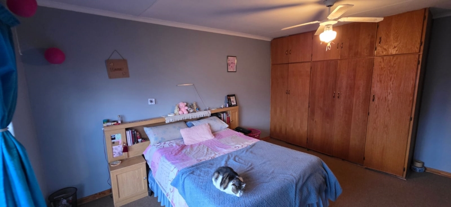 4 Bedroom Property for Sale in Miederpark North West